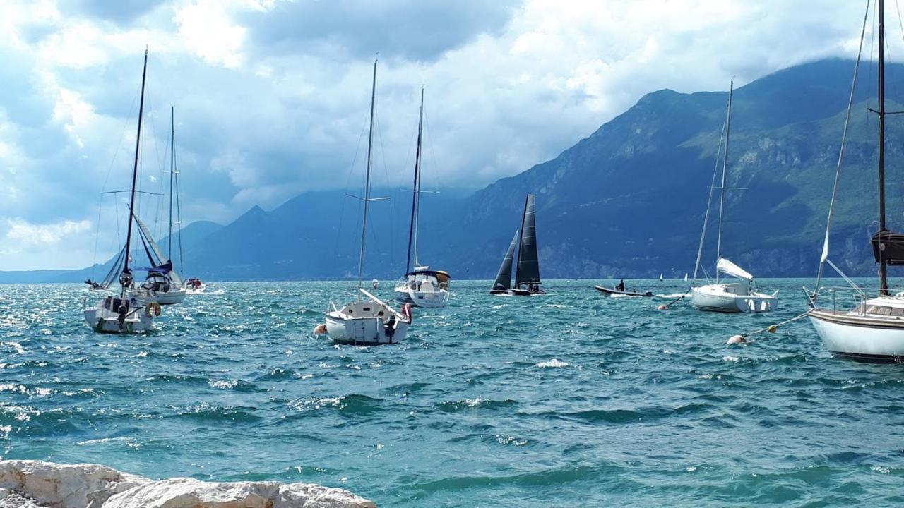 Appartamenti Casa Nina Brenzone sul Garda Esterno foto