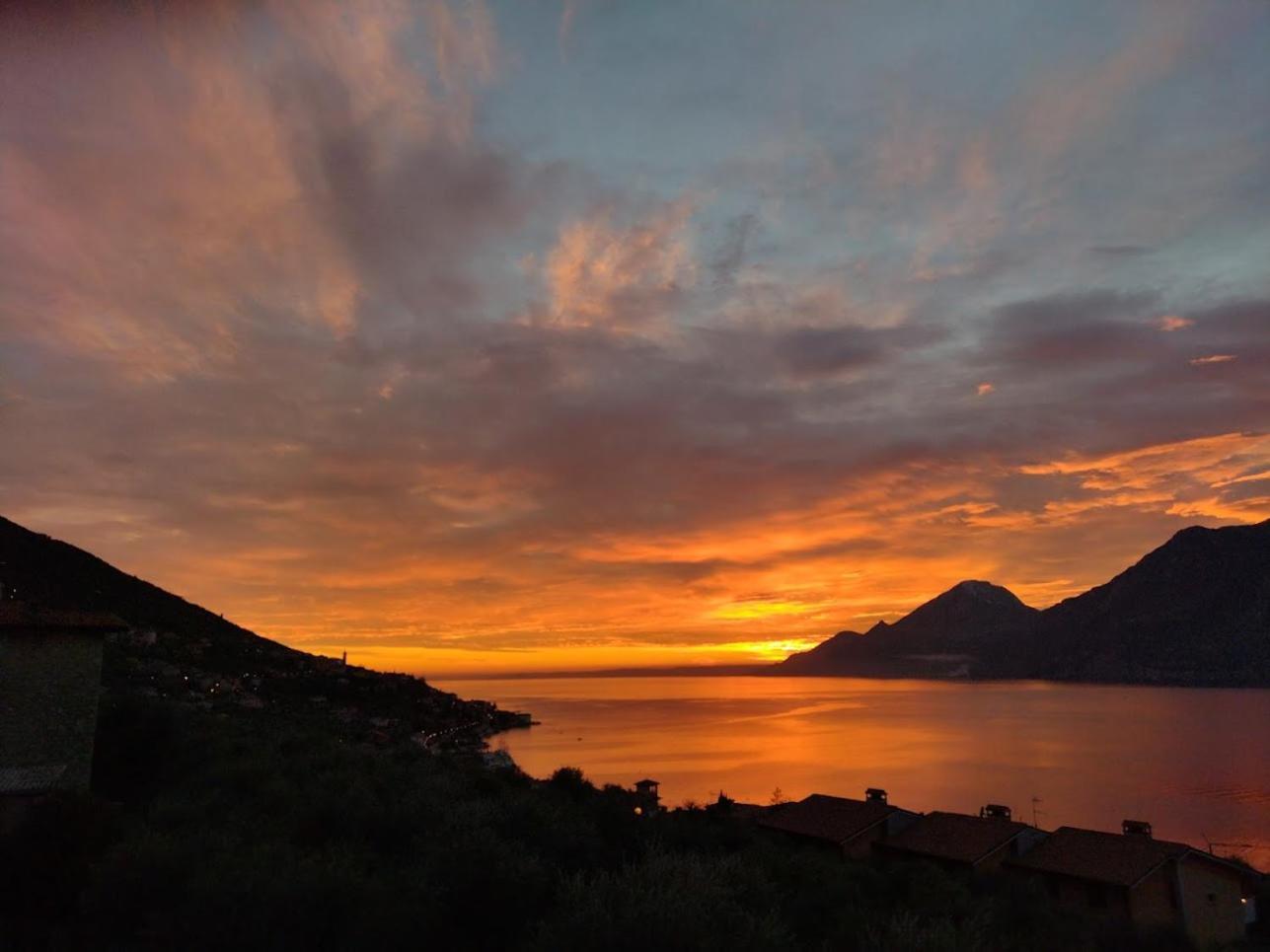 Appartamenti Casa Nina Brenzone sul Garda Esterno foto