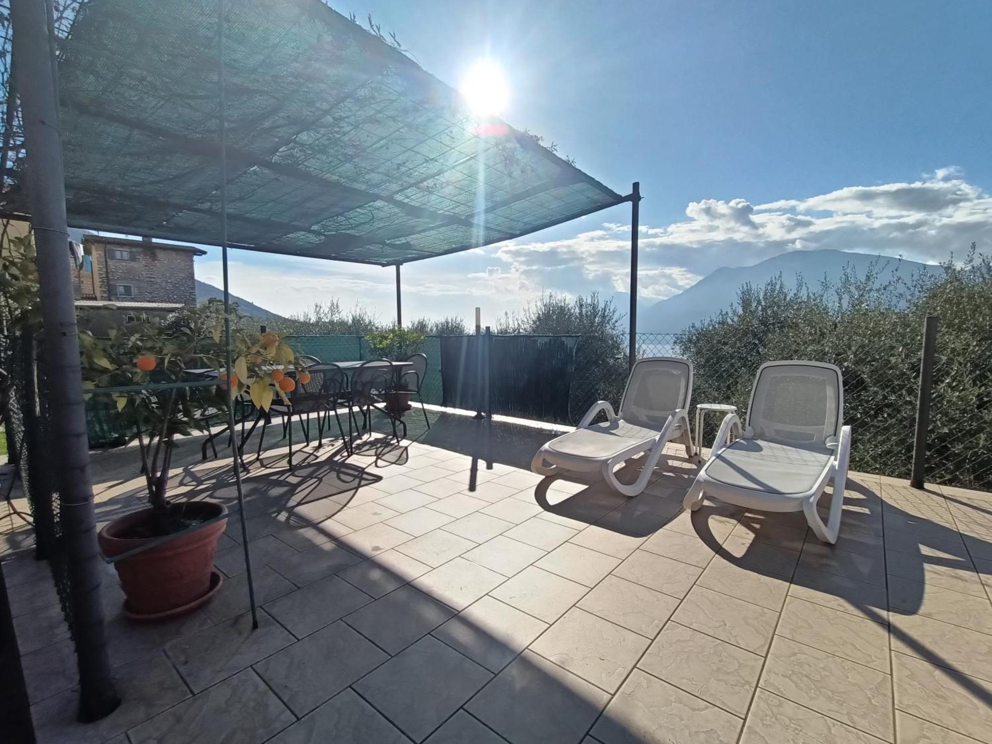 Appartamenti Casa Nina Brenzone sul Garda Esterno foto