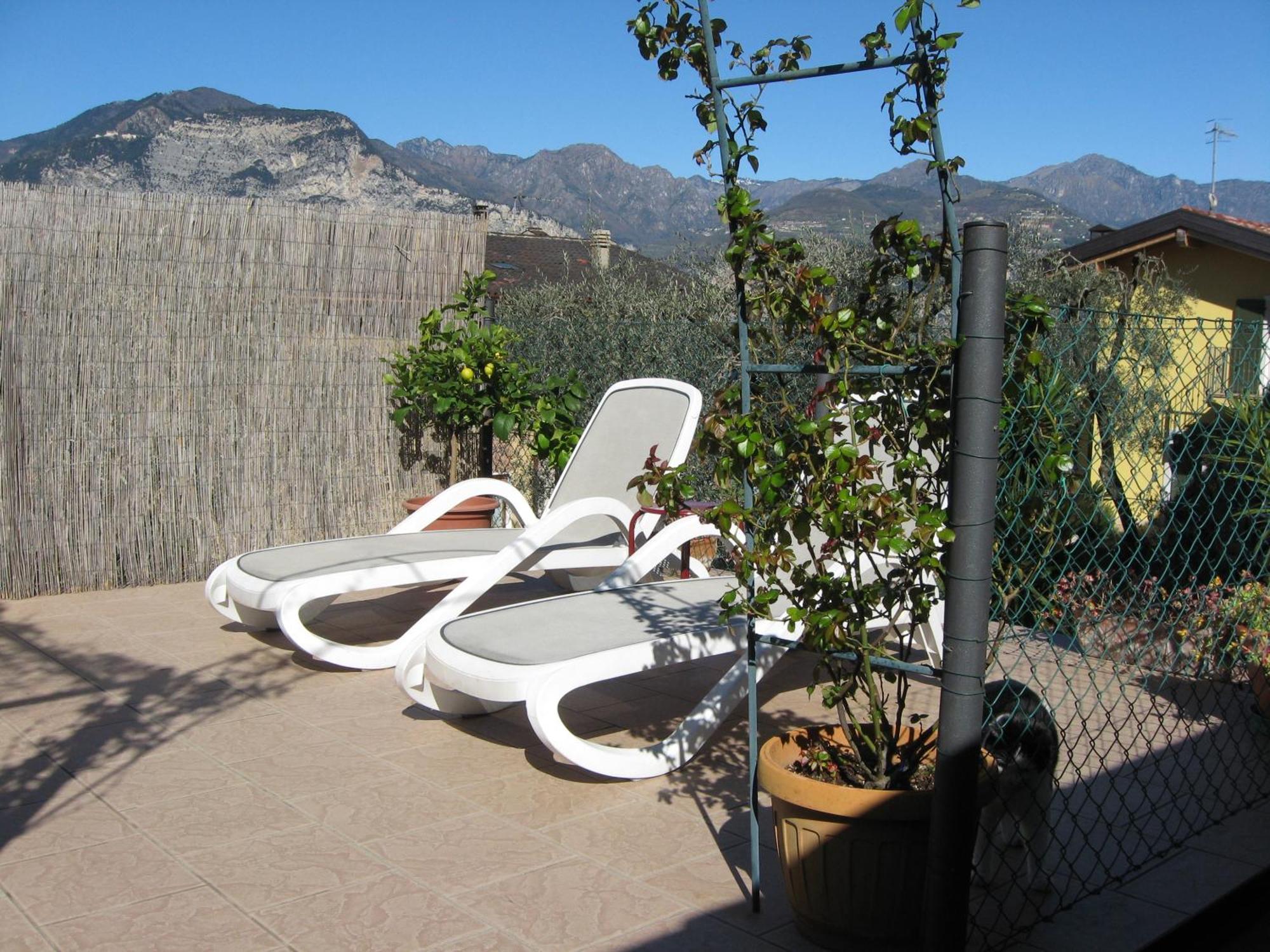 Appartamenti Casa Nina Brenzone sul Garda Esterno foto