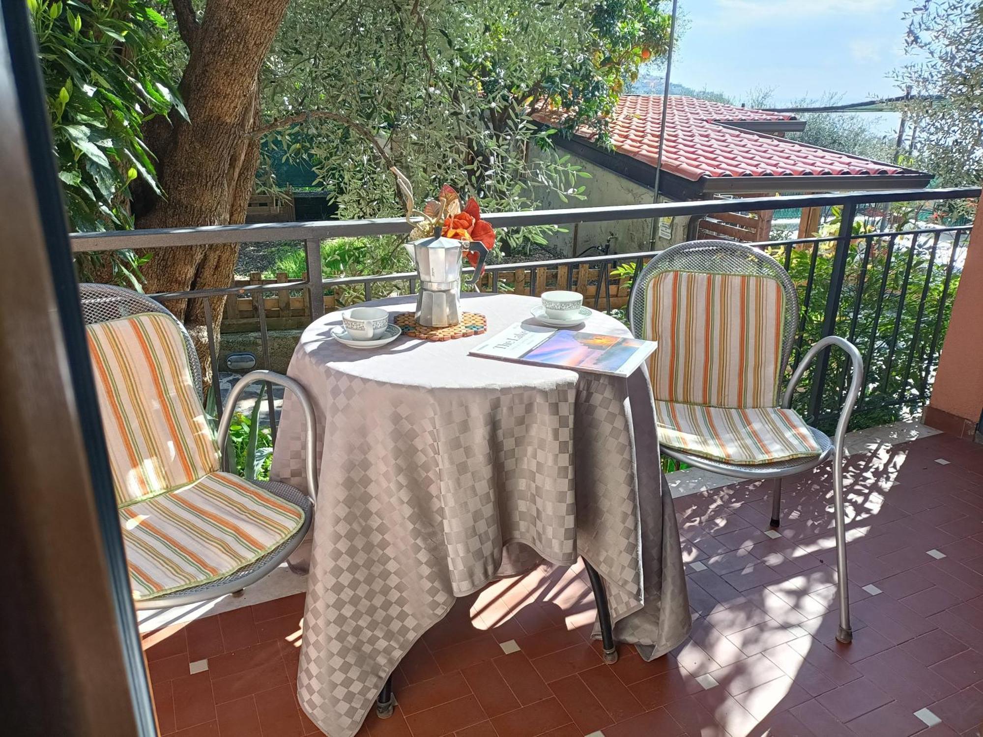 Appartamenti Casa Nina Brenzone sul Garda Esterno foto